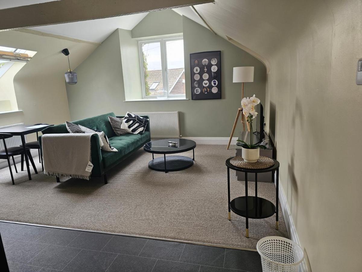 뉴포트 Charming 1-Bed Loft In Caerleon 아파트 외부 사진